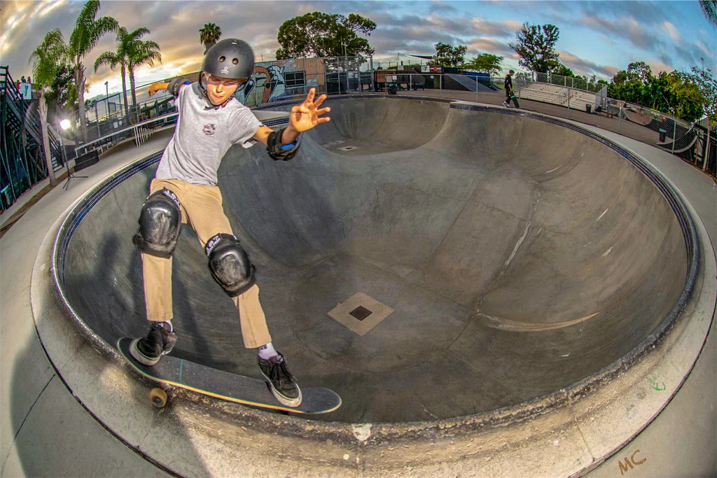 Triple 8 The Certified Helmet SS Black Rubber