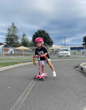 Micro Mini Deluxe 3 Wheel Scooter - Pink