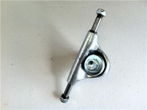 Suregrip Supreme Truck 7.5mm - Skatescool Australia